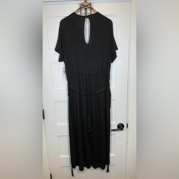 Surplice Culotte Jumpsuit Super Soft Black Size 3X - Picture 2 of 6